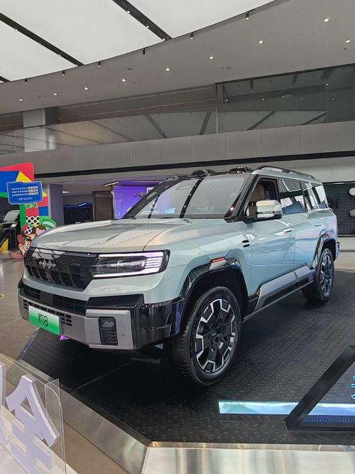 惠州343比亚迪方程豹硬派越野的爆款，英菲尼迪35周年与你共成长